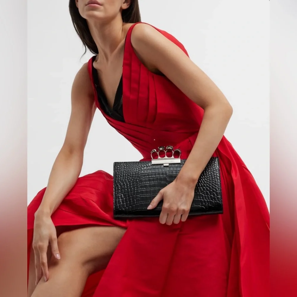 Alexander McQueen Shiny Croc-Embossed Flat Knuckle Clutch Bag - Picture 2 of 8